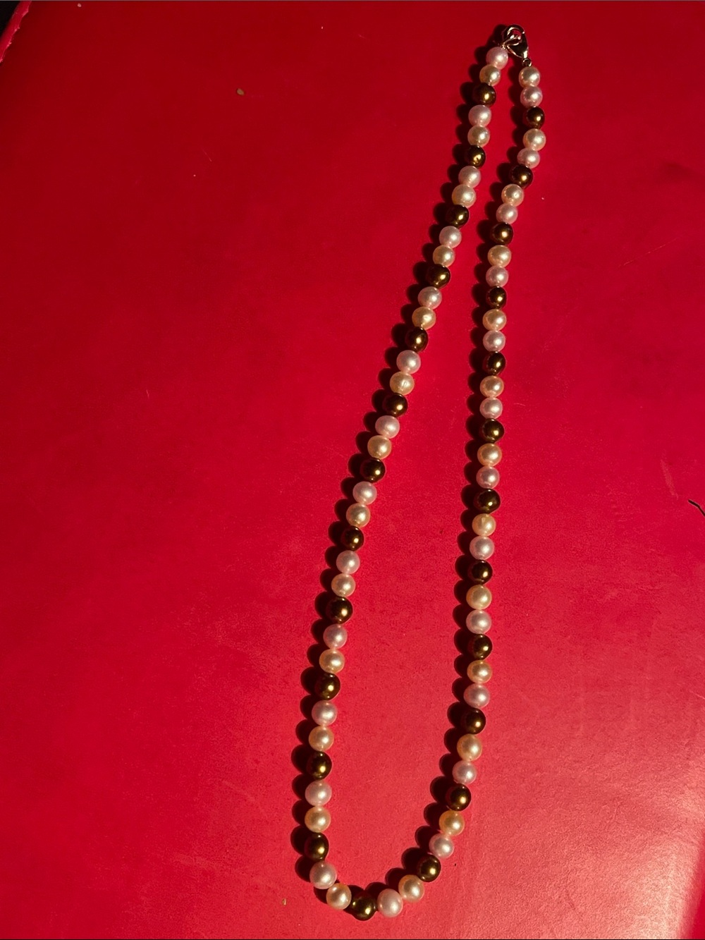 Classic high quality costume Pearl and Metallic Bead Necklace- White-roseGold